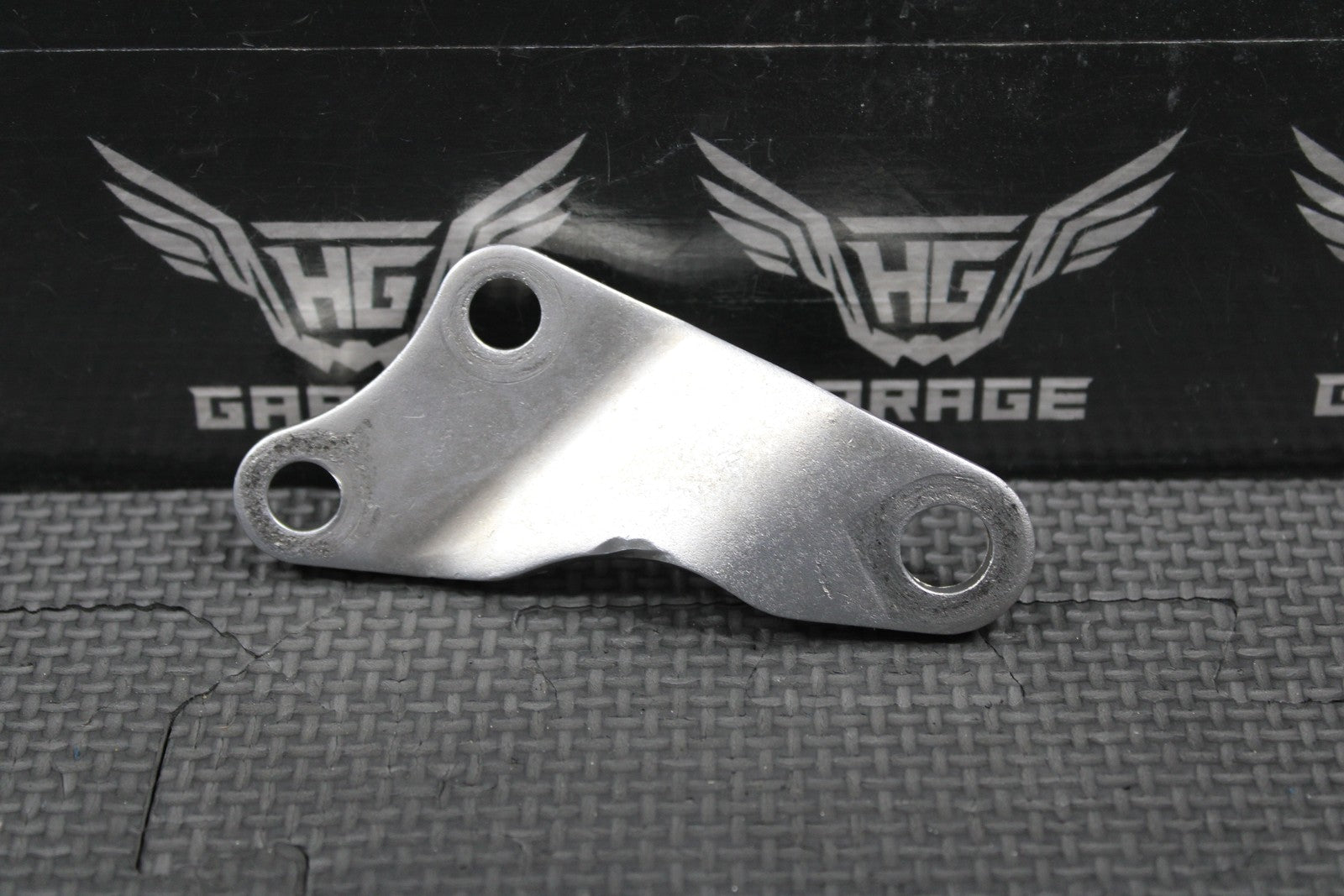 2001 HONDA CR250R OEM ENGINE MOTOR MOUNT HEAD STAY HANGER BRACKET 50407 - KZ3 - J30 - hggarage