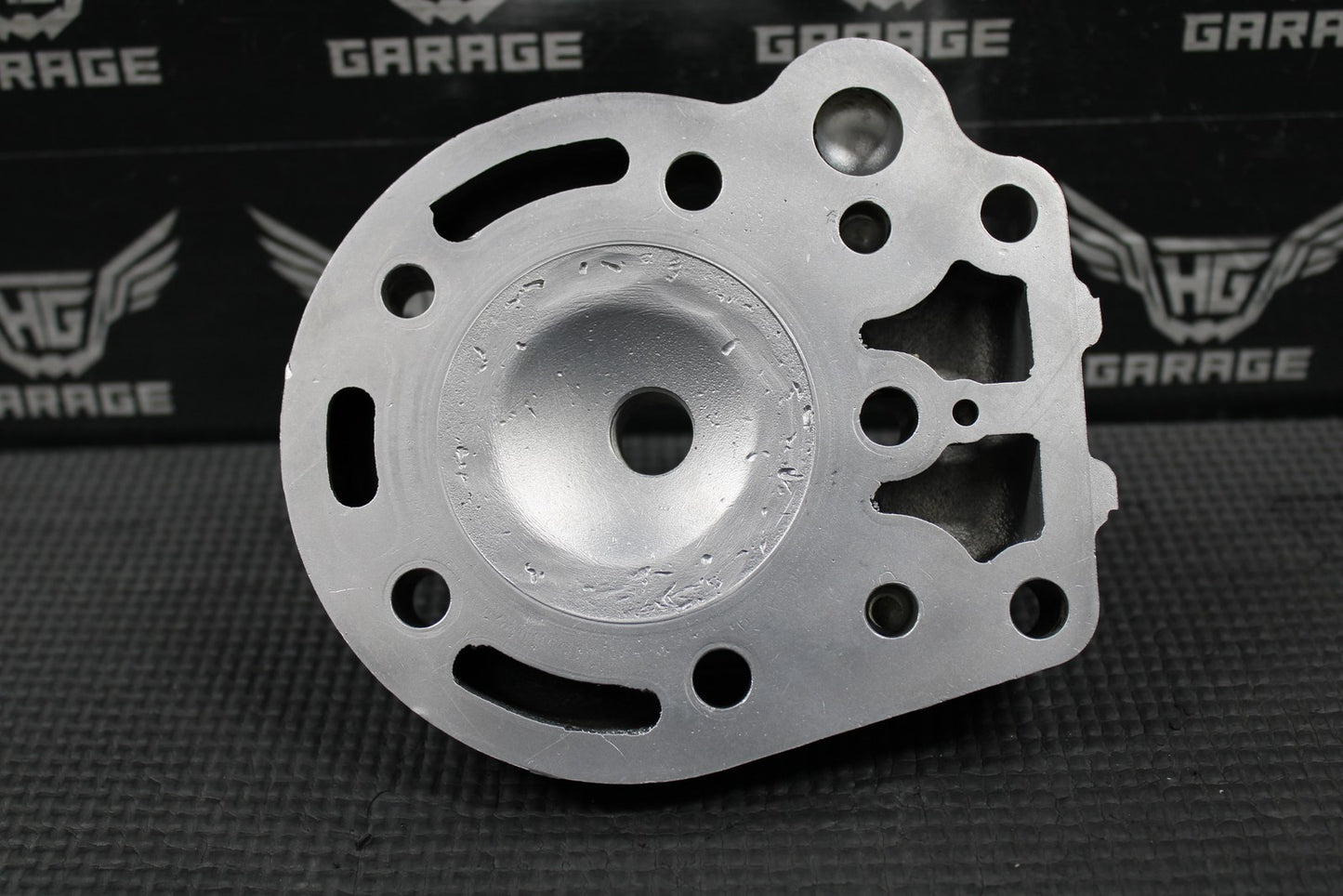 1990 KAWASAKI KX125 OEM ENGINE MOTOR CYLINDER HEAD COVER CAP DOME 11001 - 1316 - hggarage