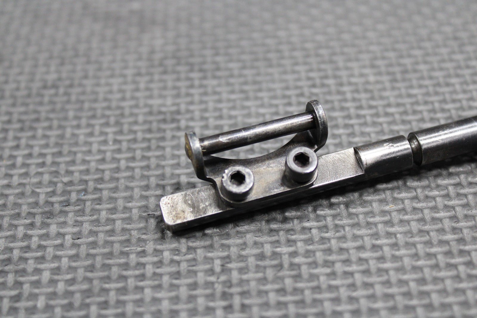 1996 95 - 97 KAWASAKI KX125 OEM POWERVALVE LINKAGE GOVERNOR SHAFT LEVER ACTUATOR - hggarage
