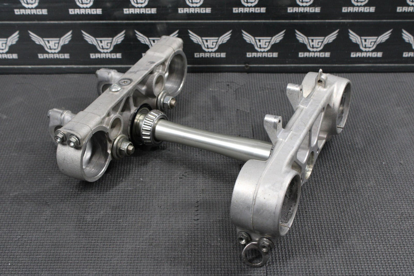 2023 HONDA CRF250R OEM FRONT FORKS LOWER UPPER TRIPLE TREE STEM CLAMP FRONT FORK - hggarage