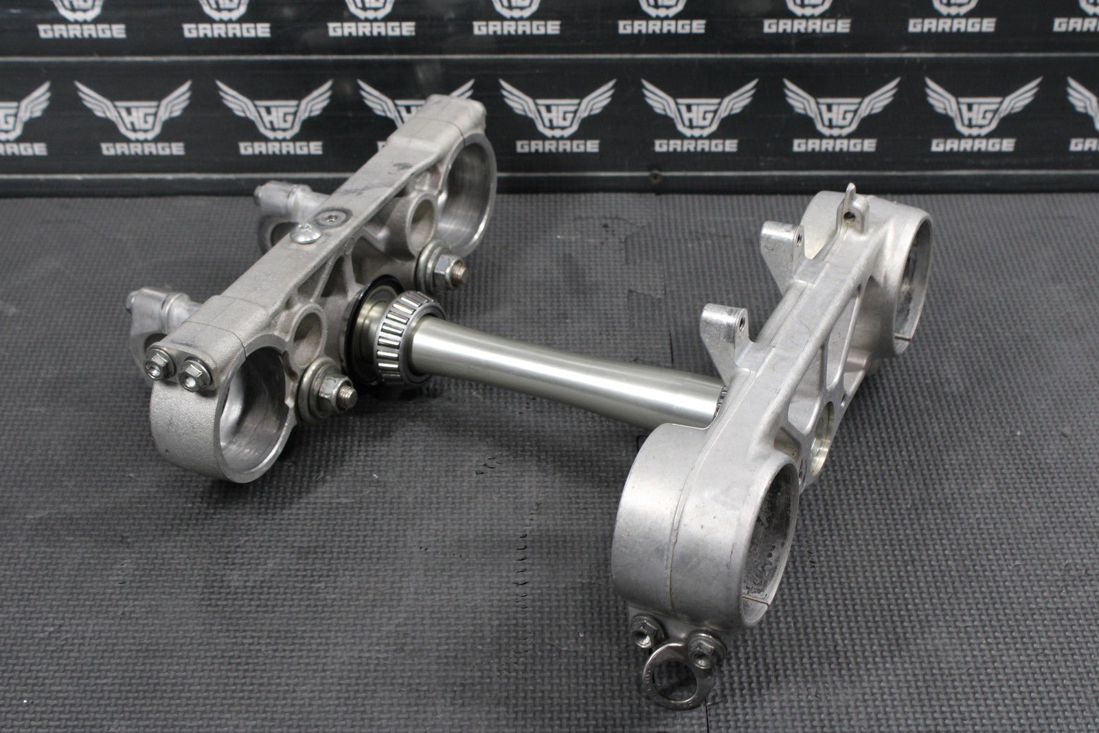 2023 HONDA CRF250R OEM FRONT FORKS LOWER UPPER TRIPLE TREE STEM CLAMP FRONT FORK - hggarage