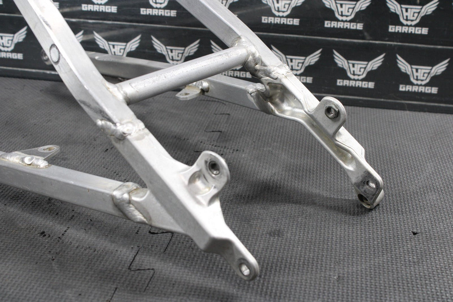 2006 YAMAHA YZ250F OEM REAR BACK SUB FRAME SUBFRAME 5XC - 21190 - 90 - 00 - hggarage