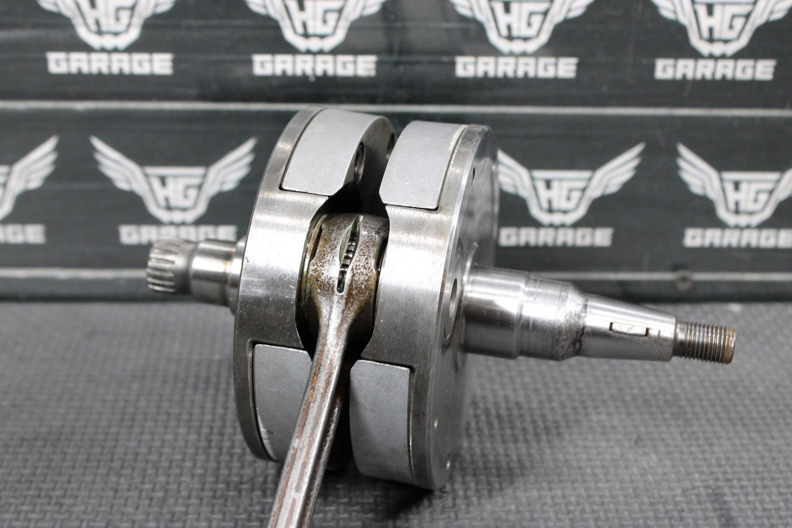 1996 SUZUKI RM250 OEM MODEL T ENGINE CRANKSHAFT CRANK SHAFT 12200 - 37E40 - hggarage