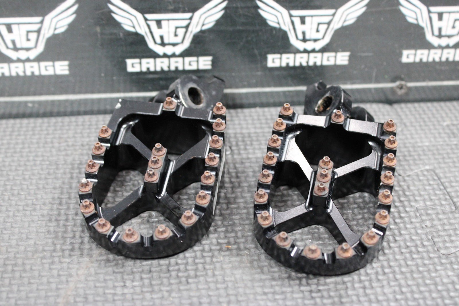 2007 HONDA CRF450R AIR TIME BILLET FOOT PEGS PEDALS FRAME STAND FOOTPEG BLACK - hggarage