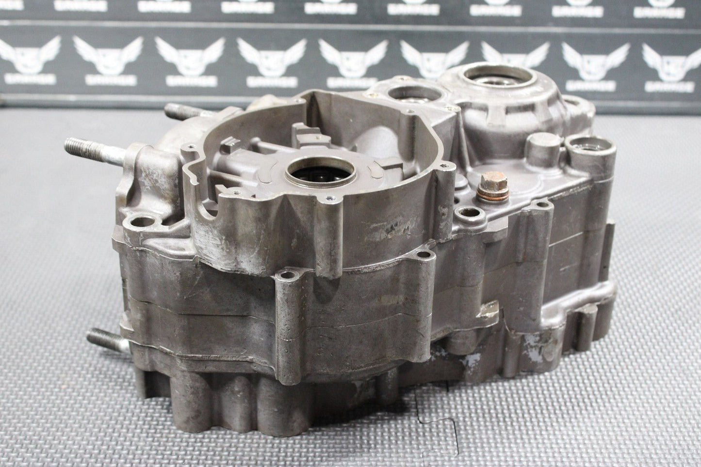 2000 KTM 250 EXC OEM LEFT RIGHT ENGINE MOTOR CRANKCASE CRANK CASES BLOCK - hggarage