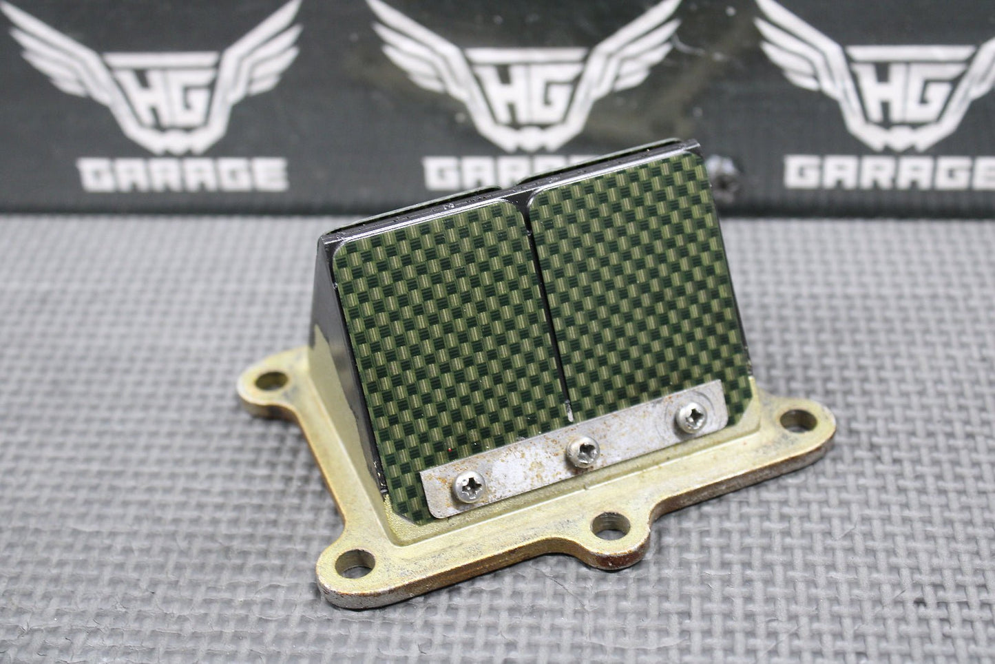 1995 1996 HONDA CR250R OEM INTAKE CARB BOOT INSULATOR REED BLOCK 16221 - KZ3 - B10 - hggarage