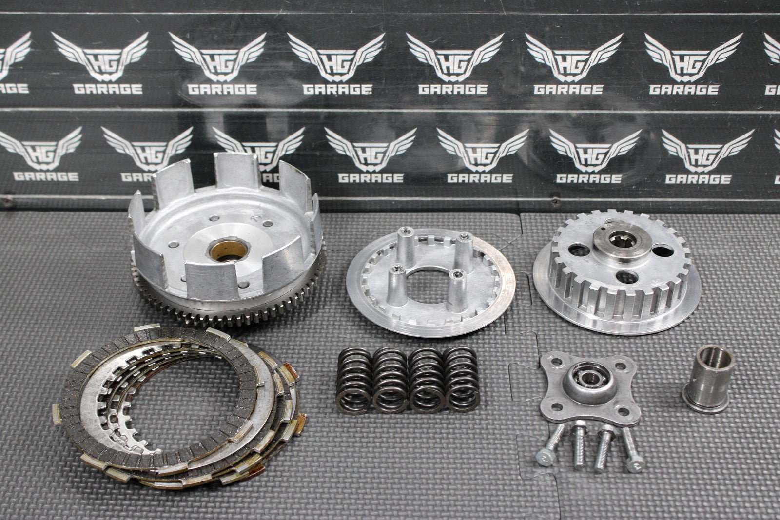 1991 87 - 95 HONDA CR80R OEM COMPLETE CLUTCH W PLATES BASKET HUB 22100 - GC4 - 600 - hggarage