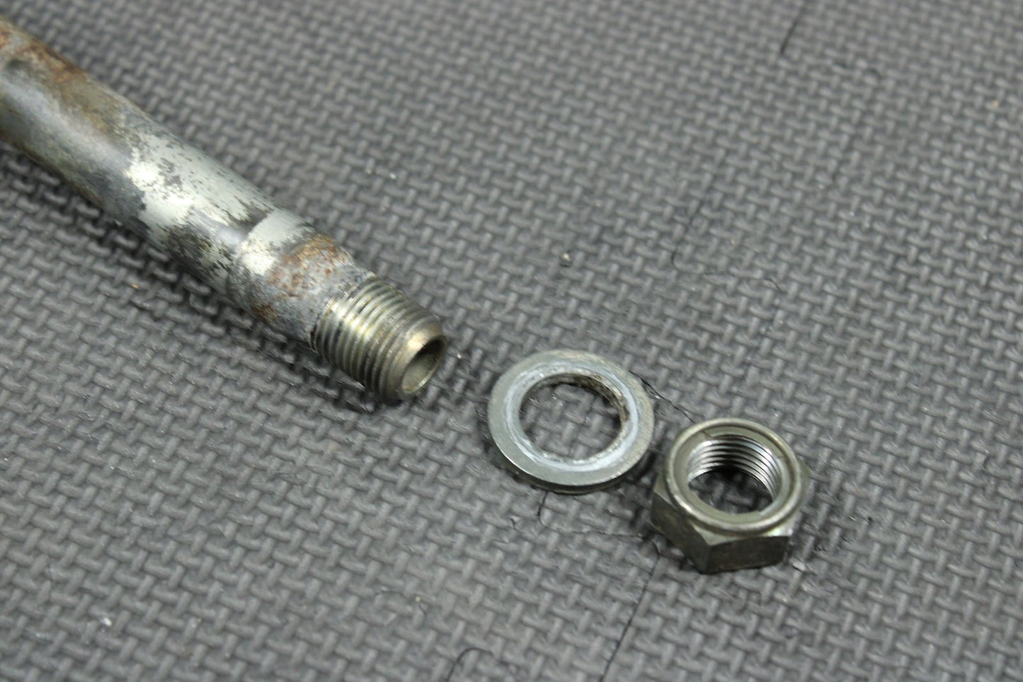 2004 Yamaha YZ450F OEM Rear Back Swingarm Bolt Suspension Pivot Axle 5NY - 22141 - 0 - hggarage