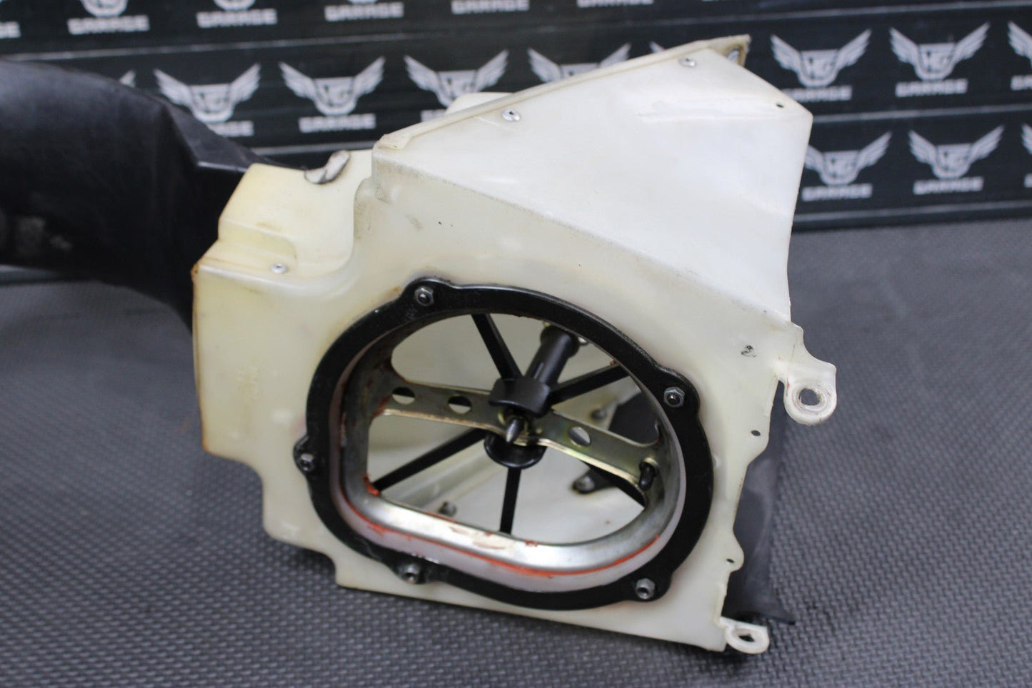 1998 HONDA CR125R OEM AIRBOX INTAKE AIR CLEANER CASE 17210 - KZ4 - J00 - hggarage