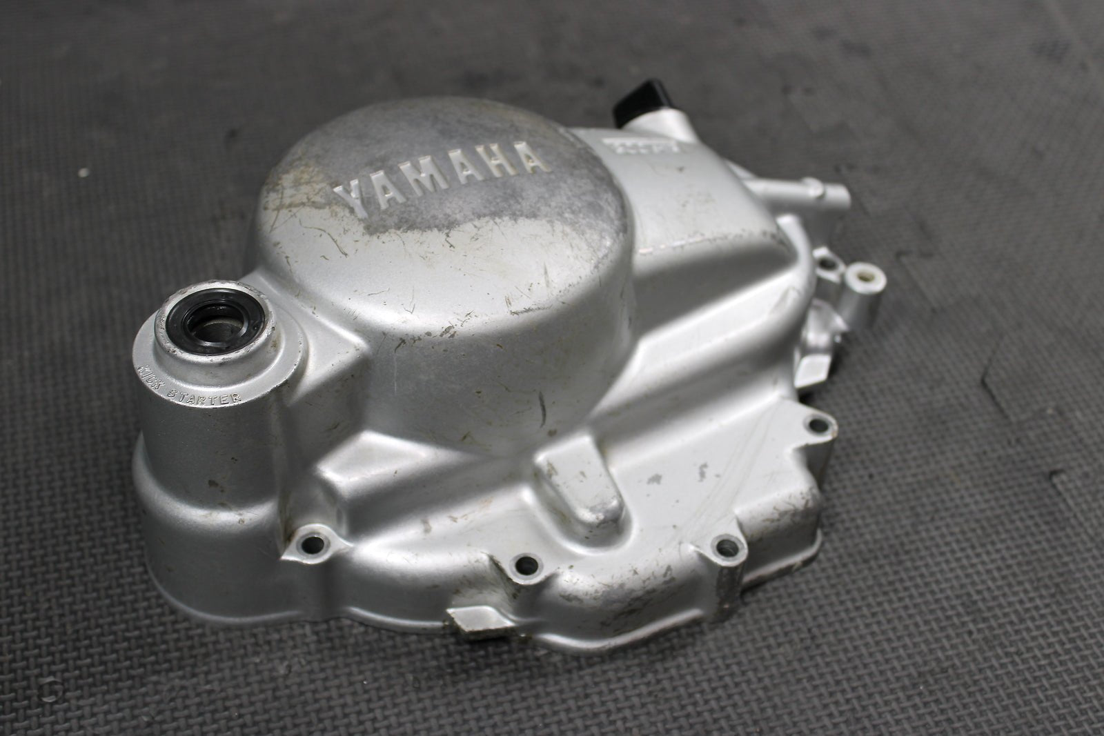 2000 YAMAHA 00 - 03 TTR90 2003 TTR90E ENGINE MOTOR SIDE CLUTCH COVER - hggarage