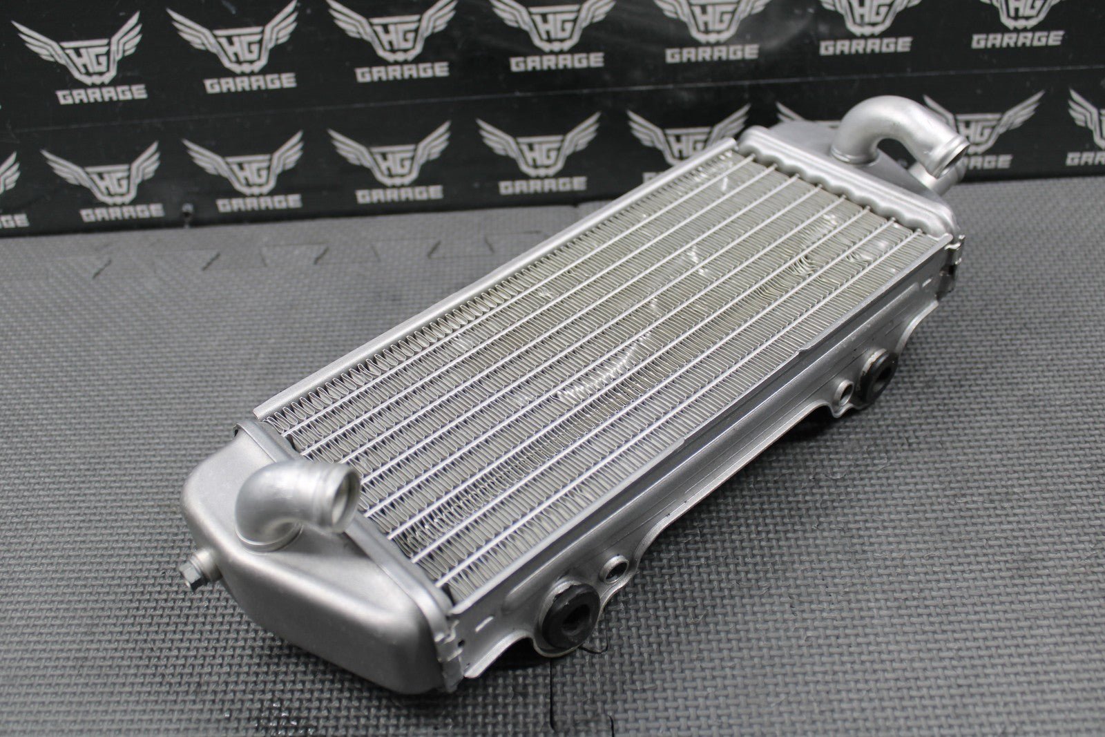 2004 98 - 06 KTM 125SX OEM RIGHT SIDE RADIATOR COOLER RADIATOR 50335008100 - hggarage