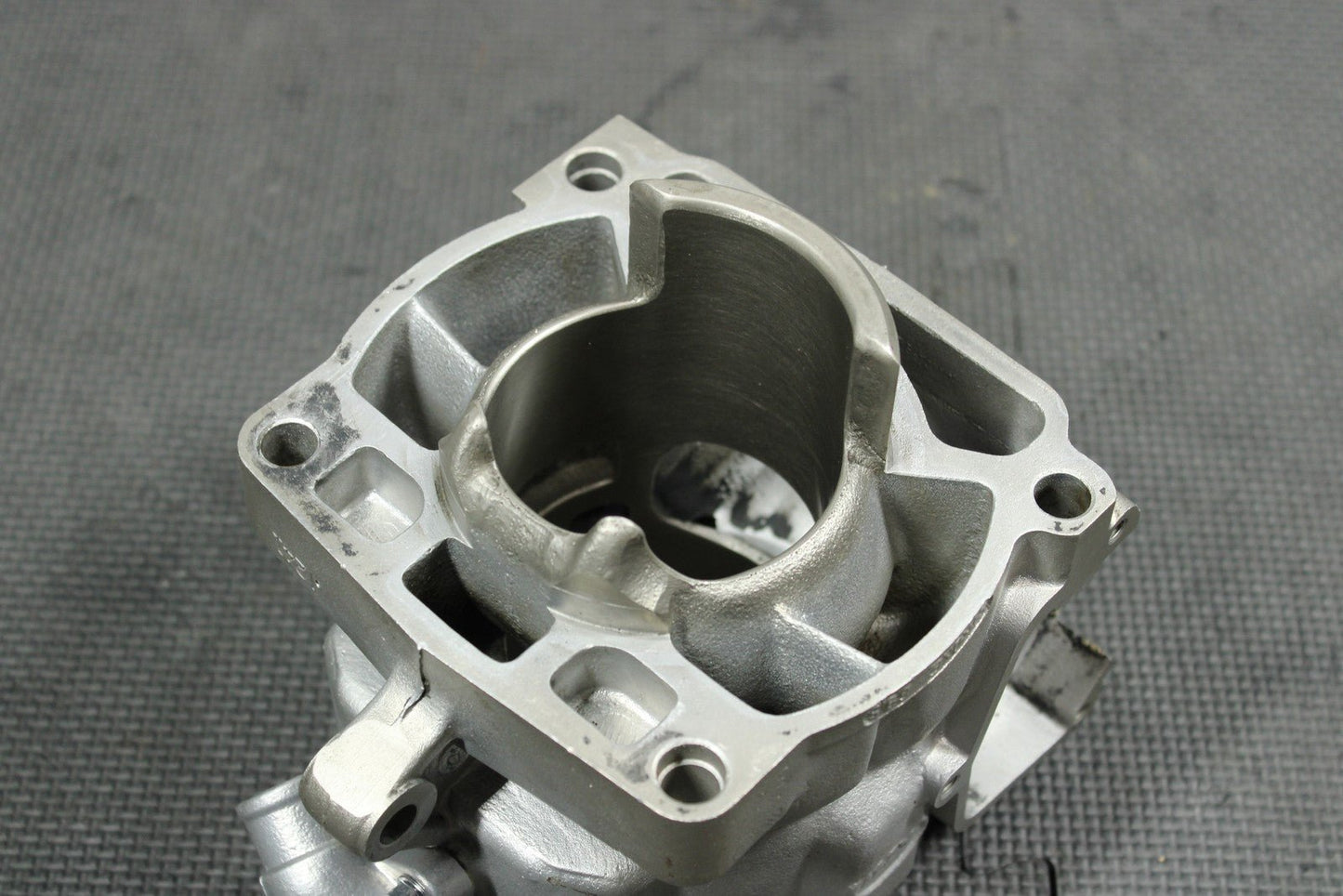 1991 KTM 250 SX OEM 67.50MM MOTOR CYLINDER JUG BARREL BORE TOP END 54630005200 - hggarage