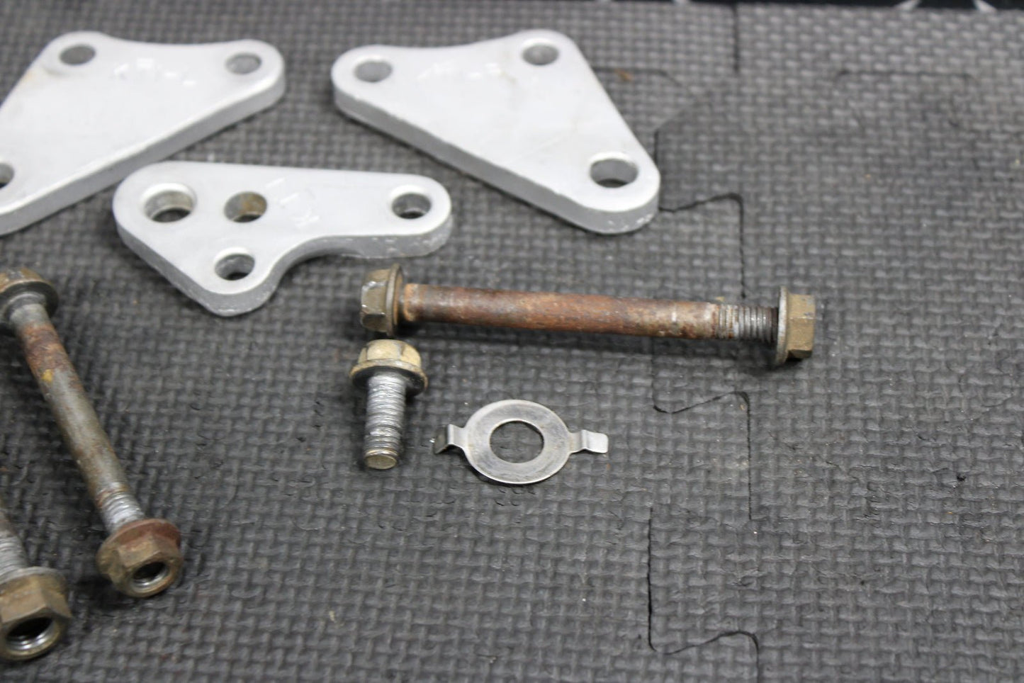 1990 Honda XR250L XR250R OEM Engine Motor Mount Stay Brackets 50139 - KT1 - hggarage