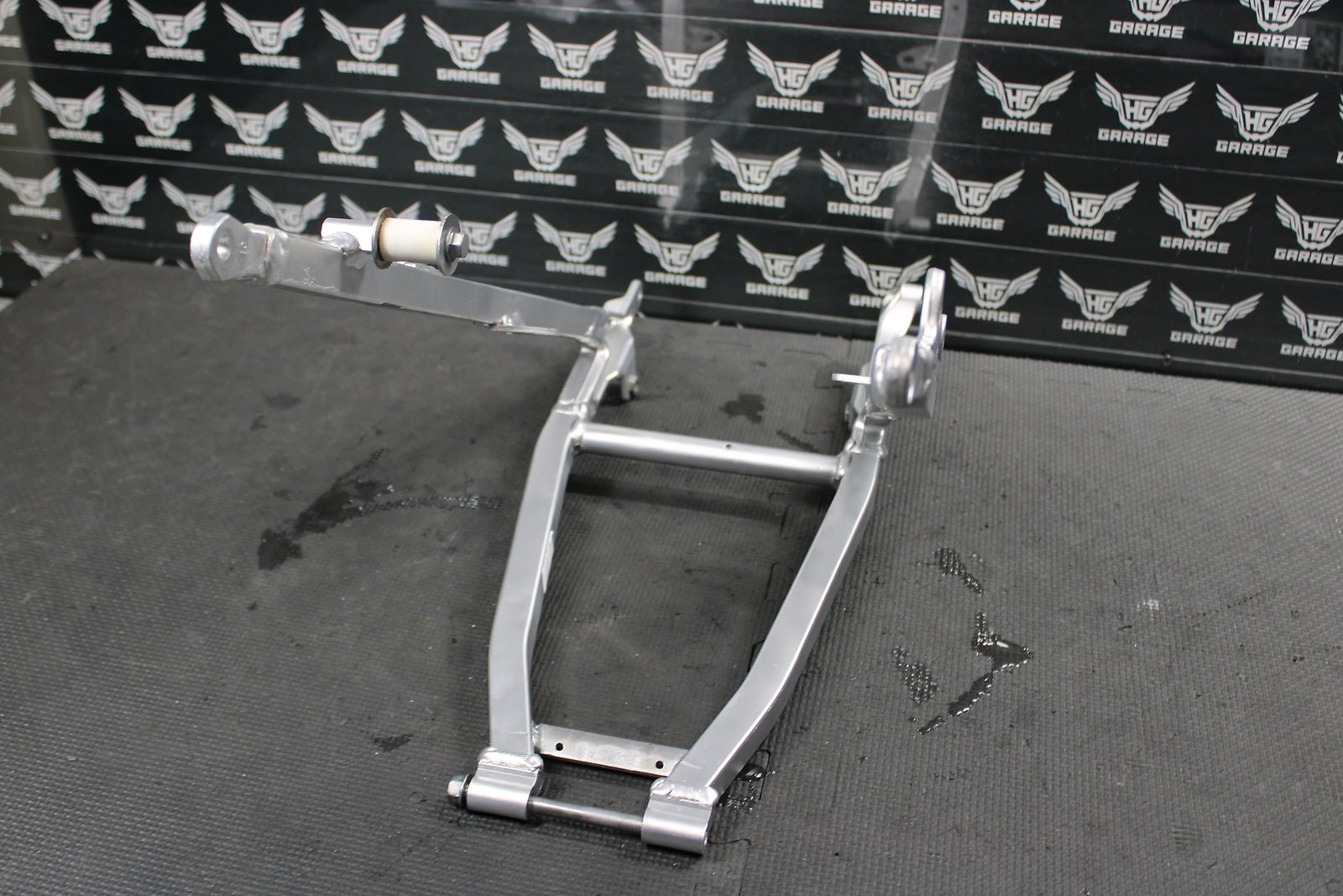 2006 Yamaha YZ250F YZ450F OEM Rear Back Sub Frame Subframe Rail 5XC - 21190 - 90 - 00 - hggarage