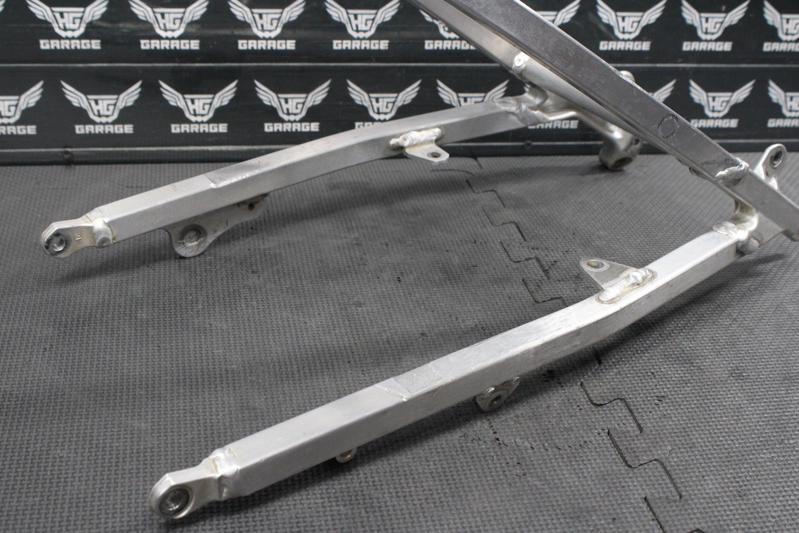 2006 YAMAHA YZ250F OEM REAR BACK SUB FRAME SUBFRAME 5XC - 21190 - 90 - 00 - hggarage