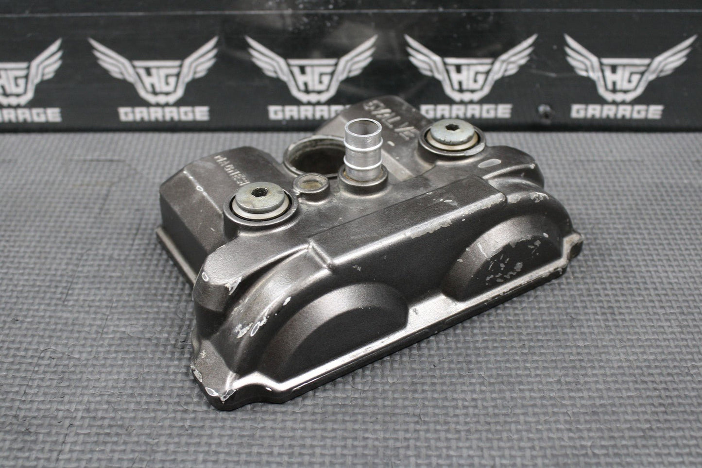 2010 2011 YAMAHA YZ250F OEM ENGINE CYLINDER HEAD VALVE COVER 17D - 11102 - 10 - 00 - hggarage