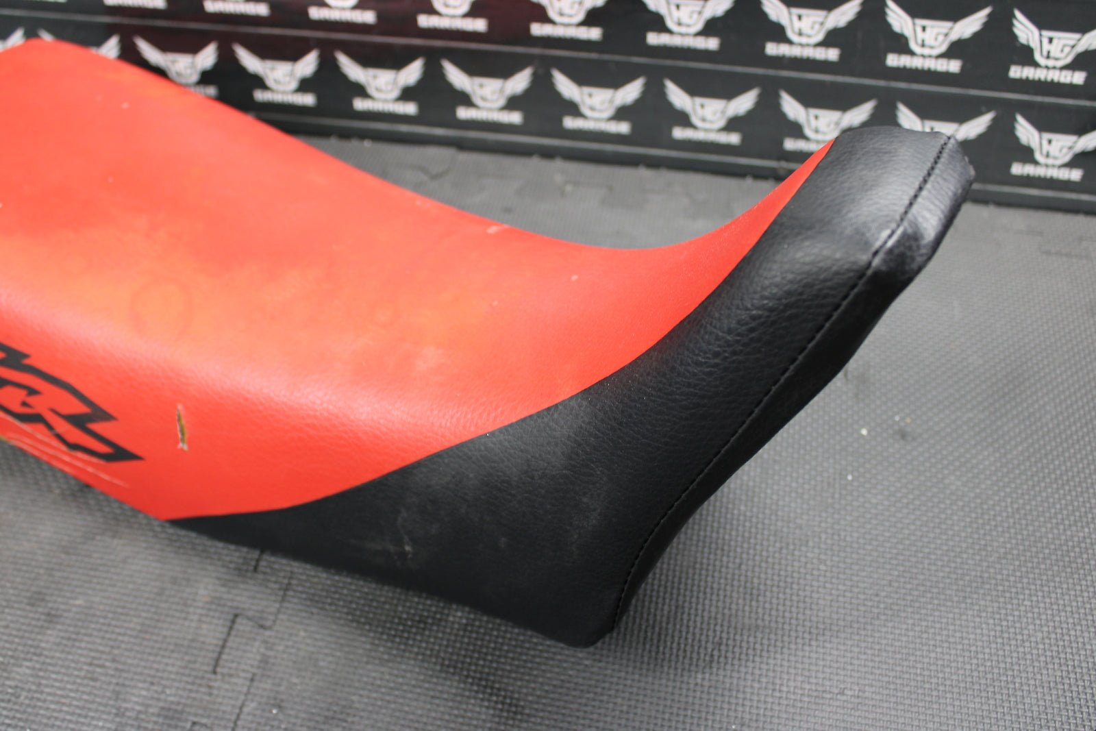 1998 HONDA XR200R 1990 1991 / 93 - 02 OEM SEAT SADDLE 77200 - KT0 - A50ZA - hggarage