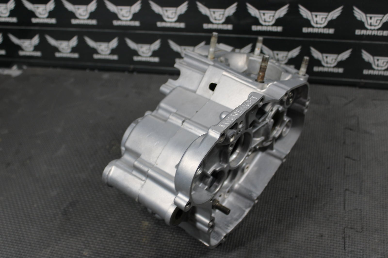 2016 KAWASAKI KX85 OEM LEFT RIGHT ENGINE MOTOR CRANKCASE CRANK - hggarage
