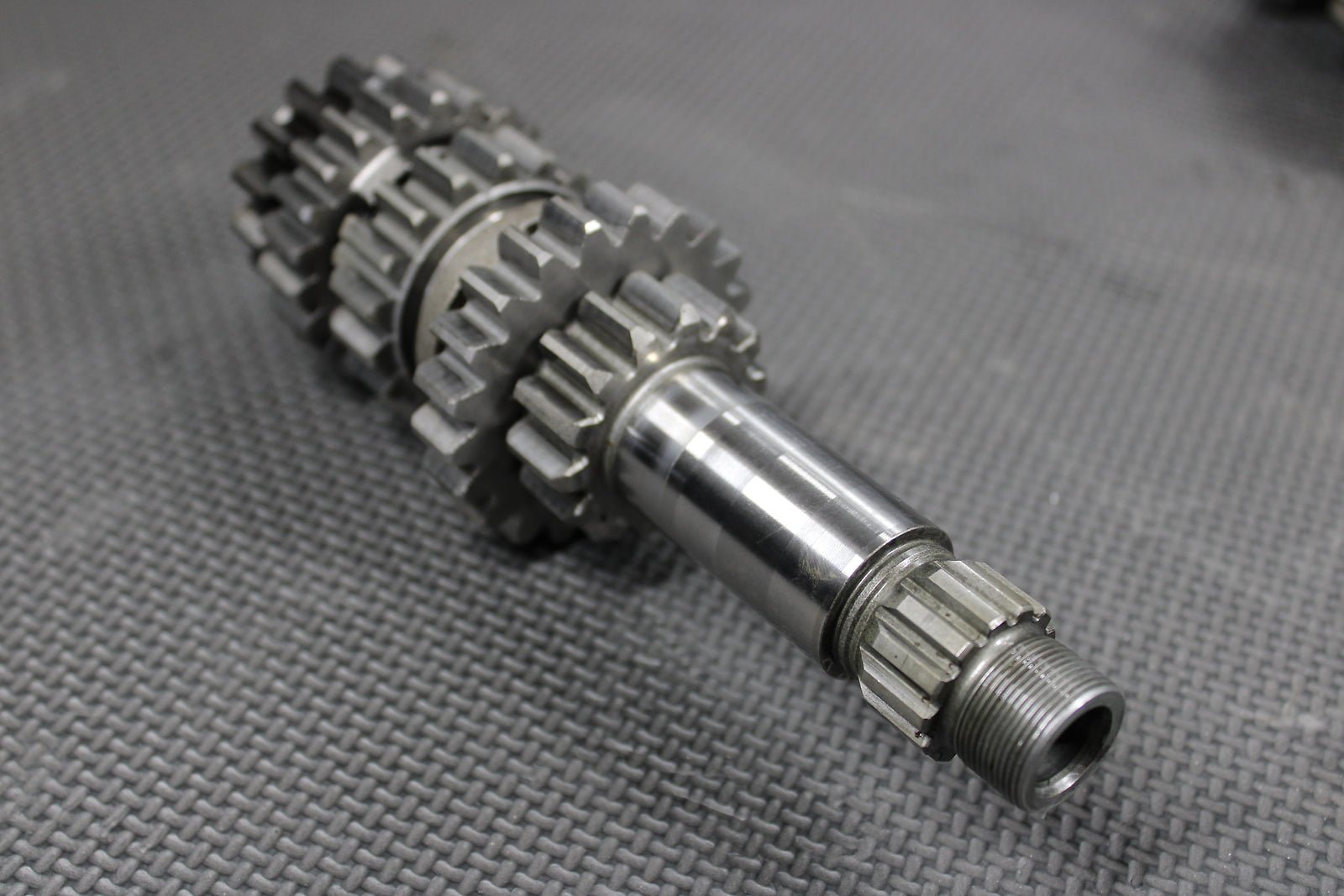 2009 YAMAHA YZ450F OEM ENGINE TRANSMISSION TRANNY ASSEMBLY GEARS - hggarage