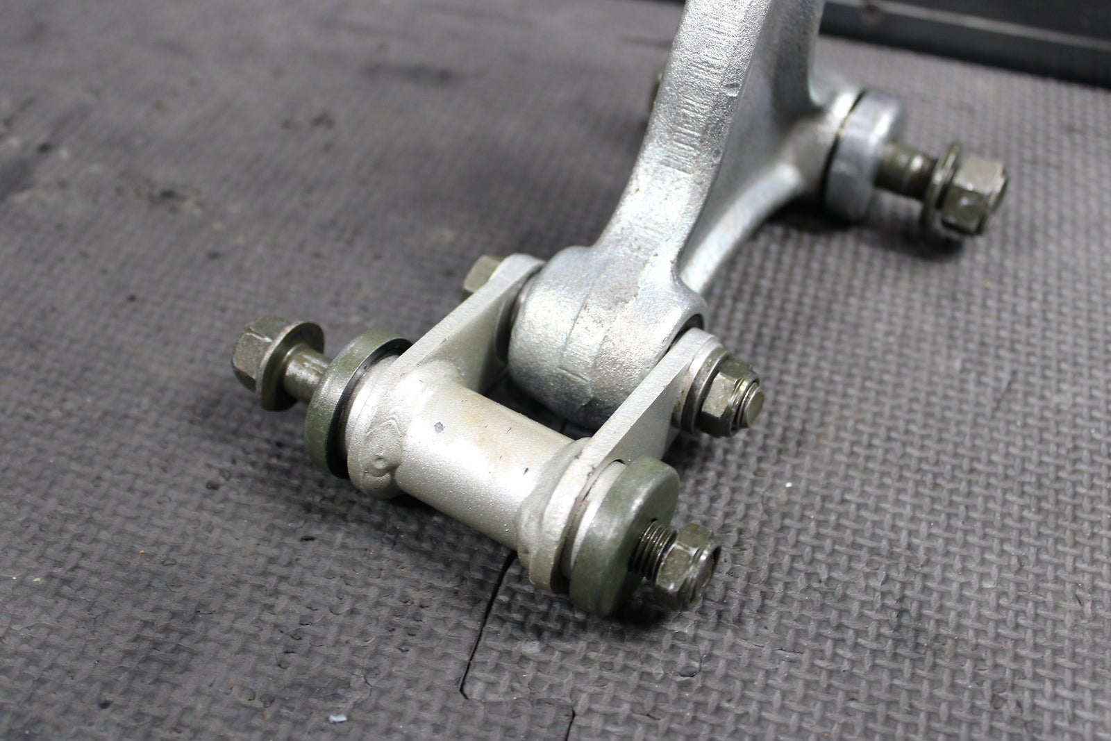2000 Yamaha TTR125L TTR125 OEM Rear Shock Linkage Links Linkage Assembly - hggarage
