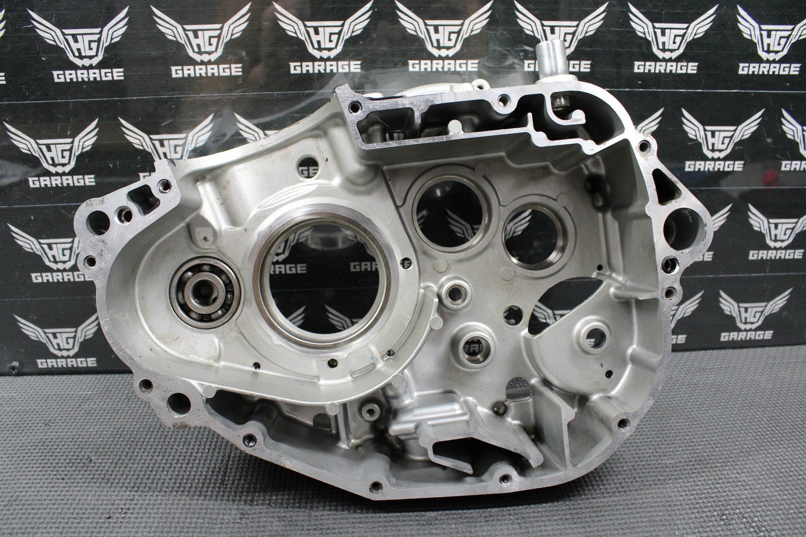 2009 KAWASAKI 09 - 14 KLX250 KLX250SF OEM ENGINE CRANKCASE CRANK CASES SET NICE! - hggarage