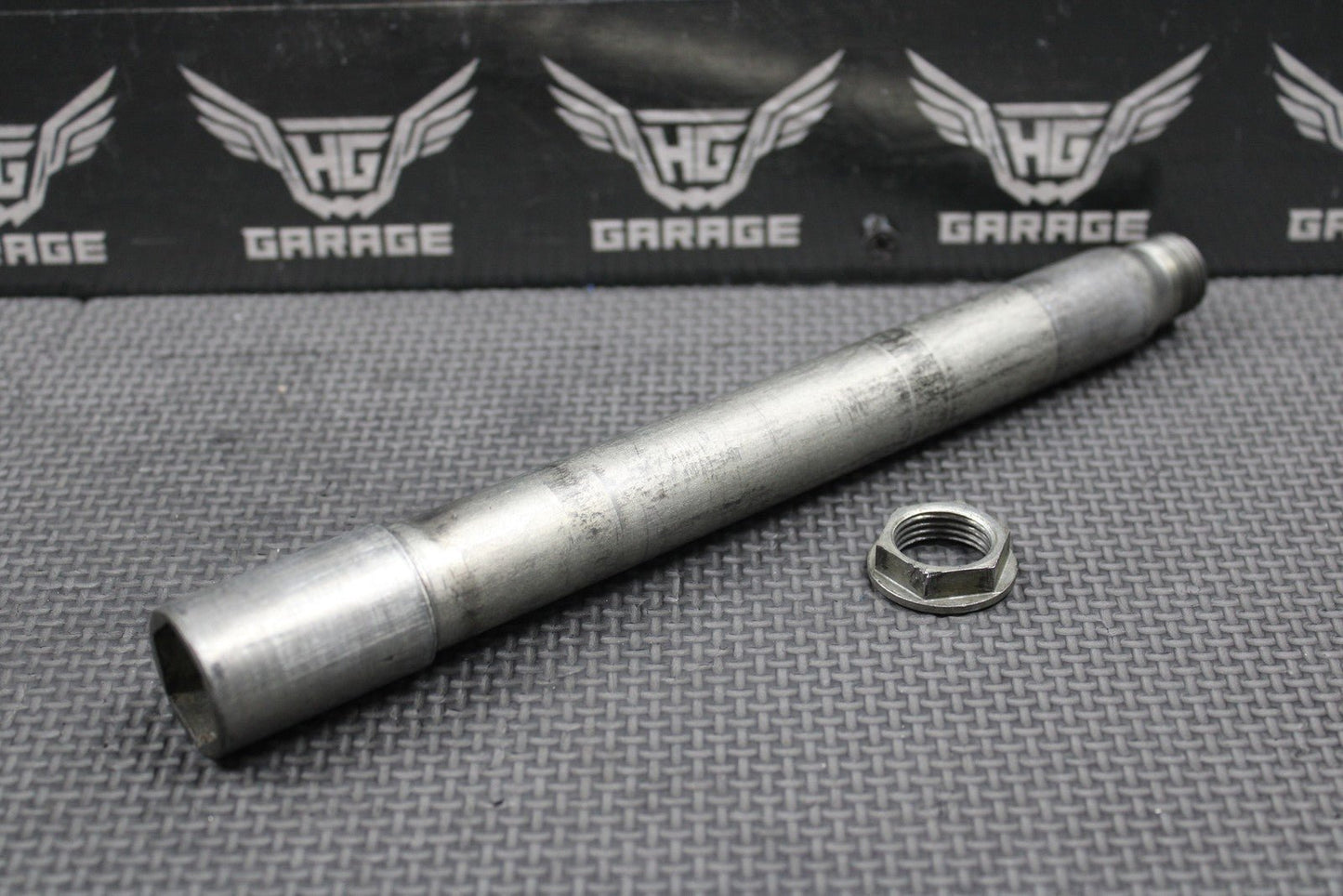 2020 SUZUKI RMZ250 OEM FRONT WHEEL RIM AXLE PIVOT BOLT SHAFT 54711 - 35G00 - hggarage