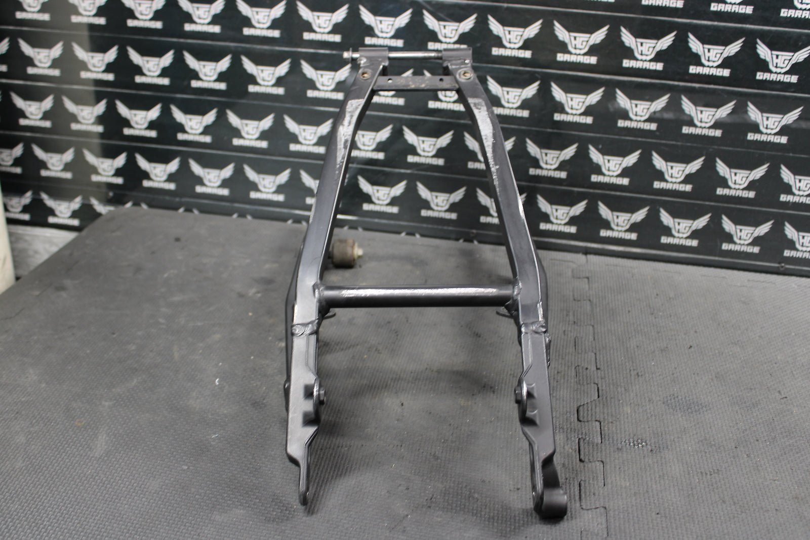 2007 YAMAHA YZ250F YZ450F OEM REAR BACK SUB FRAME SUBFRAME 2S2 - 21190 - 70 - 00 - hggarage
