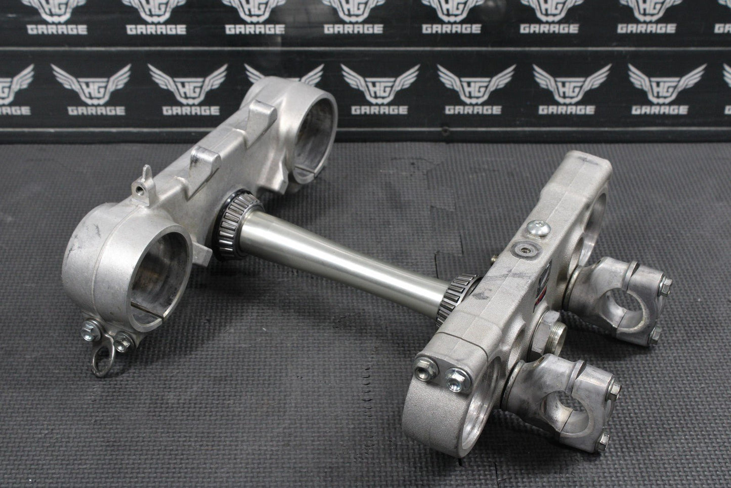 2023 HONDA CRF250R OEM FRONT FORKS LOWER UPPER TRIPLE TREE STEM CLAMP FRONT FORK - hggarage