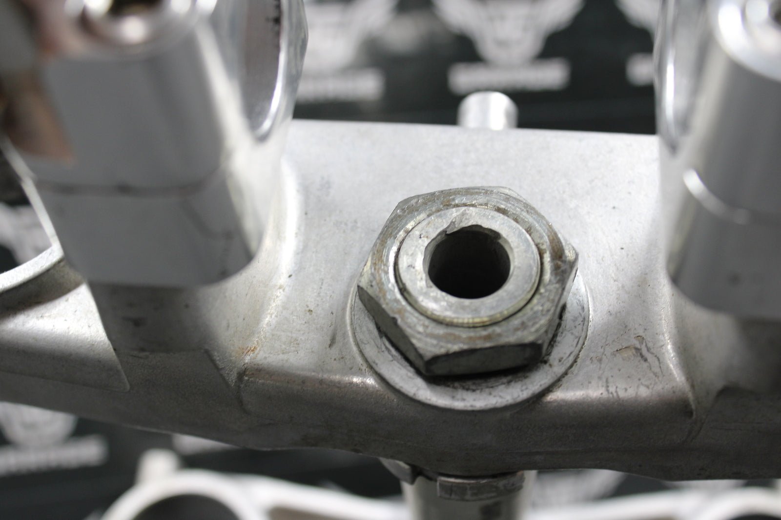 1997 SUZUKI 97 - 98 RM125 RM250 OEM FRONT FORKS LOWER UPPER TRIPLE TREE STEM CLAMP - hggarage