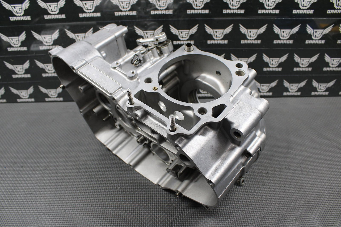 2000 SUZUKI 00 - 23 DRZ400 DRZ400S OEM LEFT RIGHT ENGINE CRANKCASE CRANK CASES - hggarage