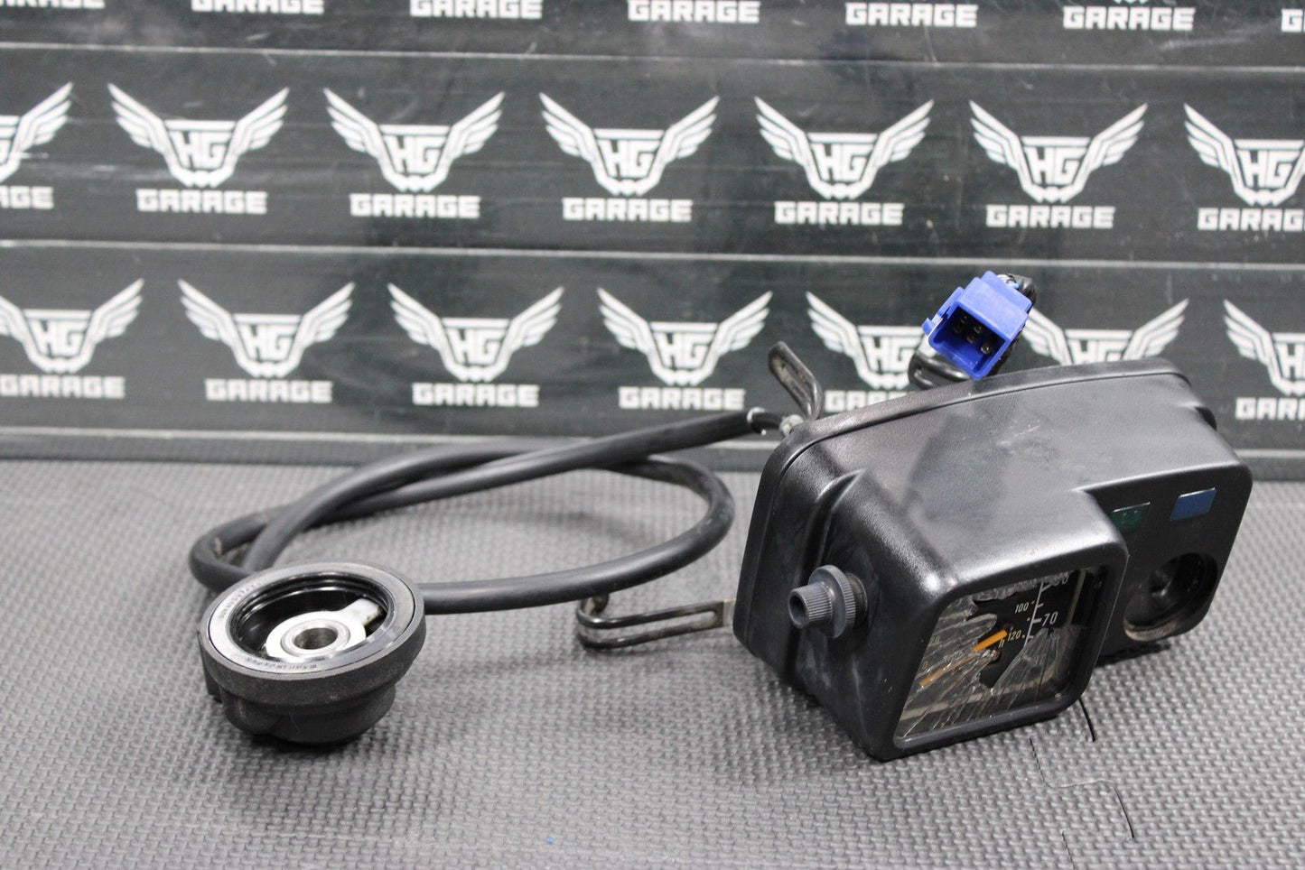 2005 SUZUKI DR200SE SPEED DRIVE GEAR HUB WITH CABLE SPEEDOMETER GAUGE CLUSTER - hggarage