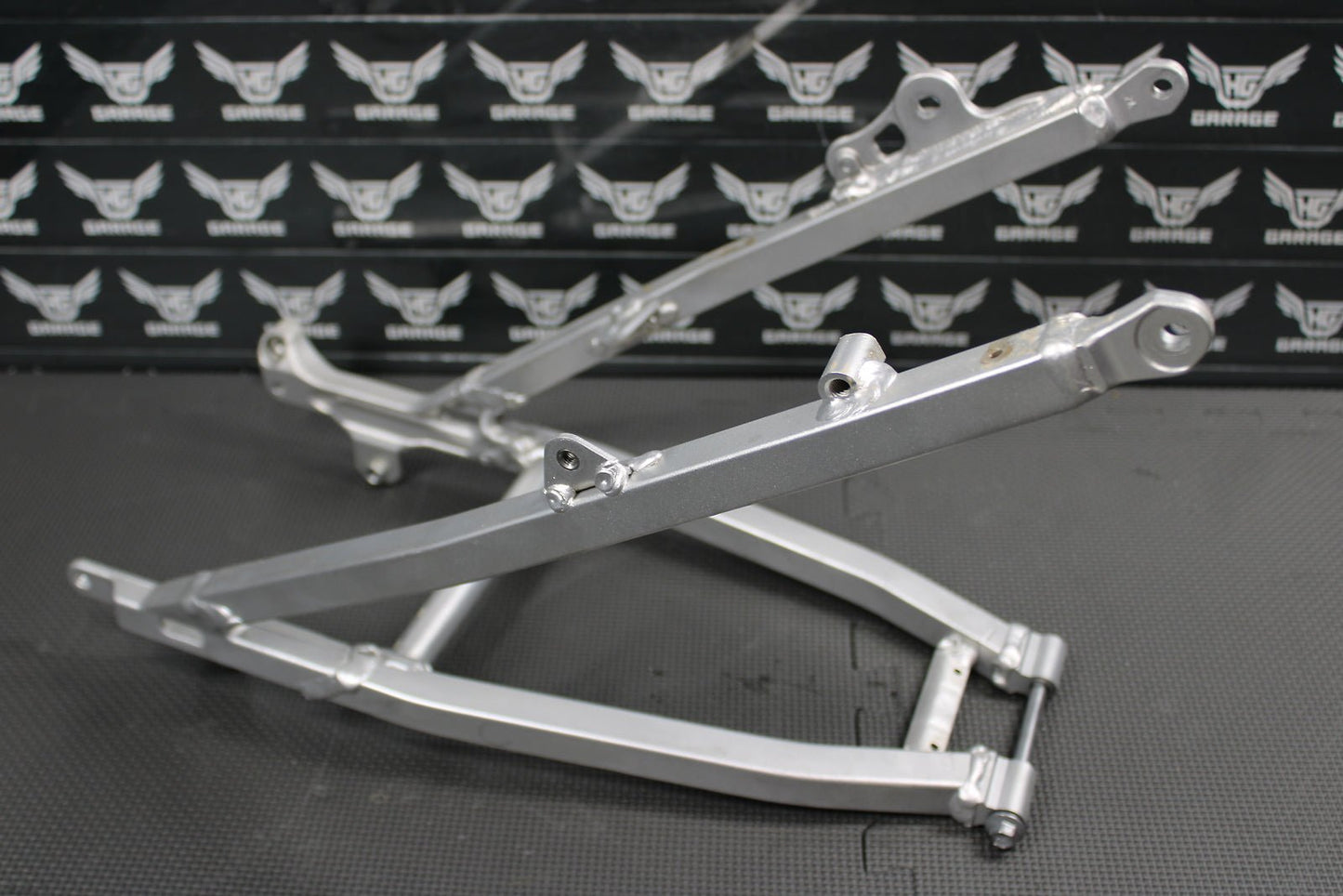 2009 YAMAHA YZ450F OEM REAR BACK SUB FRAME SUBFRAME - hggarage
