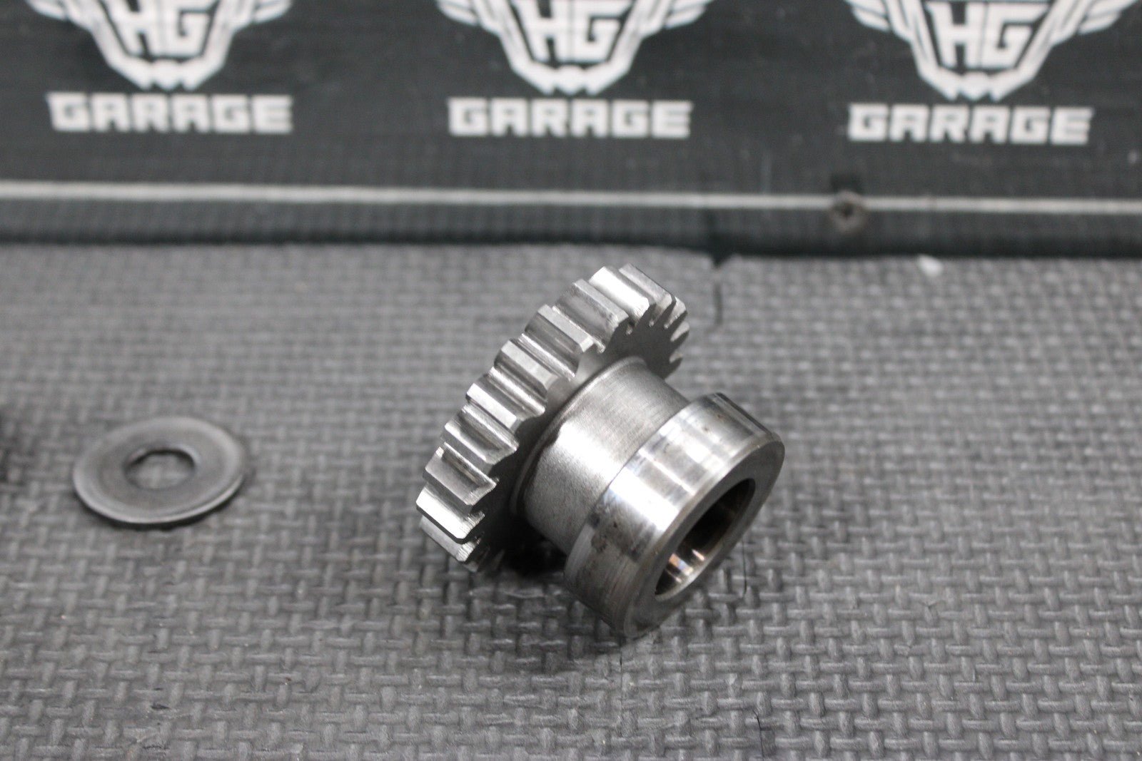 1996 SUZUKI RM250 OEM ENGINE MOTOR CRANKSHAFT PRIMARY DRIVE GEAR BOLT - hggarage
