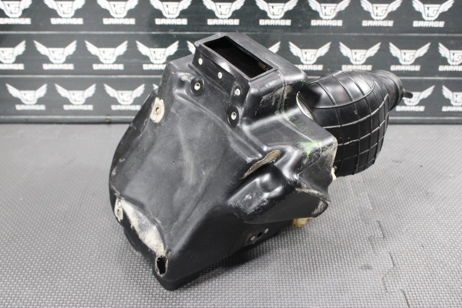 2001 KAWASAKI KX100 OEM AIRBOX INTAKE AIR CLEANER CASE INTAKE BOOT 14073 - 1785 - hggarage