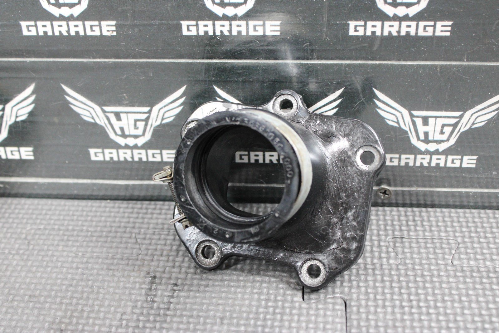 2000 KTM 250 EXC OEM INTAKE REED BLOCK ASSEMBLY 54630051544 GOOD! - hggarage