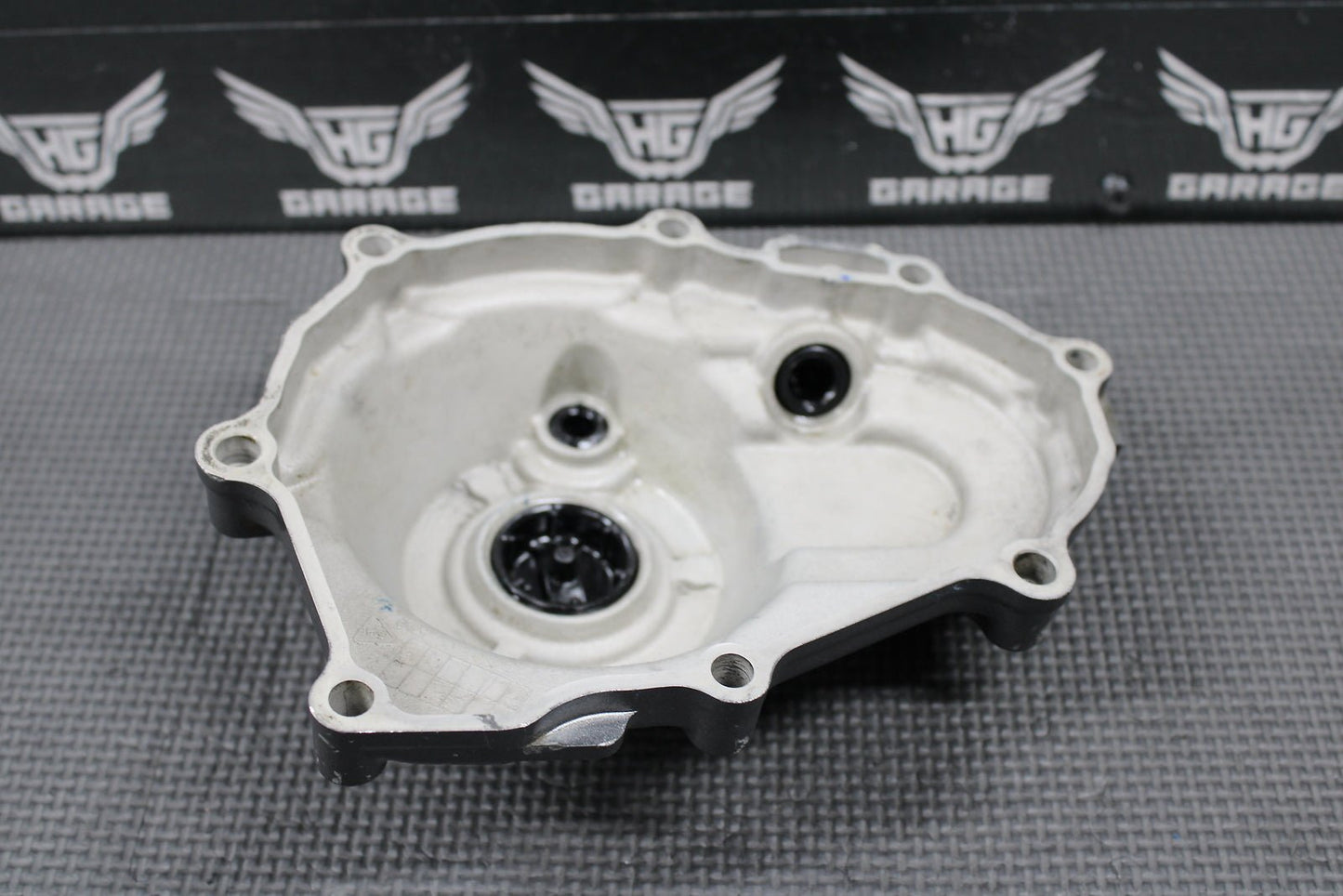 2005 YAMAHA 03 - 05 YZ450F OEM LEFT CASE STATOR GENERATOR MAGNETO COVER - hggarage