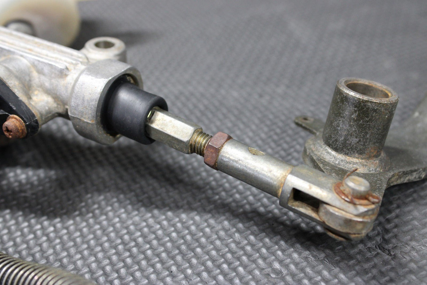 1991 YAMAHA 87 - 01 BANSHEE 350 OEM NISSIN REAR BACK BRAKE CALIPER MASTER CYLINDER - hggarage