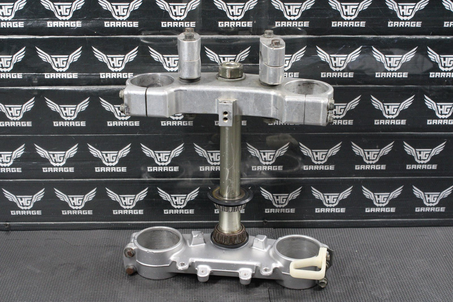 2002 YAMAHA YZ250 OEM FRONT FORKS LOWER BILLET UPPER TRIPLE TREE STEM CLAMP - hggarage