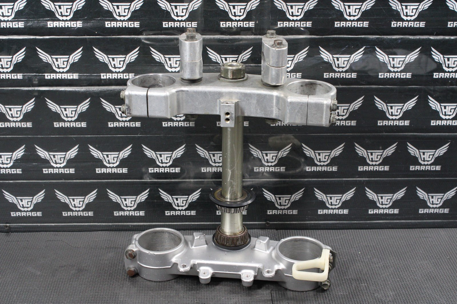 2002 YAMAHA YZ250 OEM FRONT FORKS LOWER BILLET UPPER TRIPLE TREE STEM CLAMP - hggarage