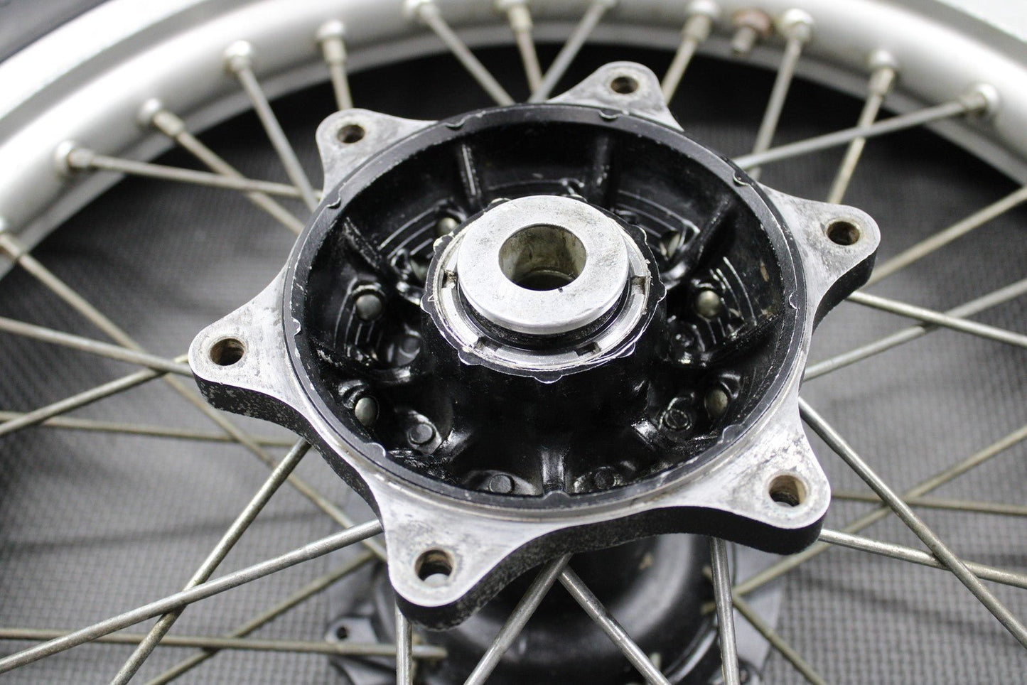 1988 HONDA CR125R OEM 18" x 1.85" REAR BACK WHEEL RIM HUB TIRE 426A5 - KS6 - 832ZA - hggarage