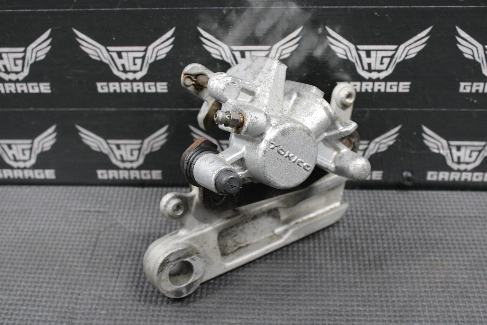 2005 SUZUKI 02 - 15 RM85 RM85L OEM TOKICO REAR BACK BRAKE CALIPER 69100 - 03B00 - 999 - hggarage