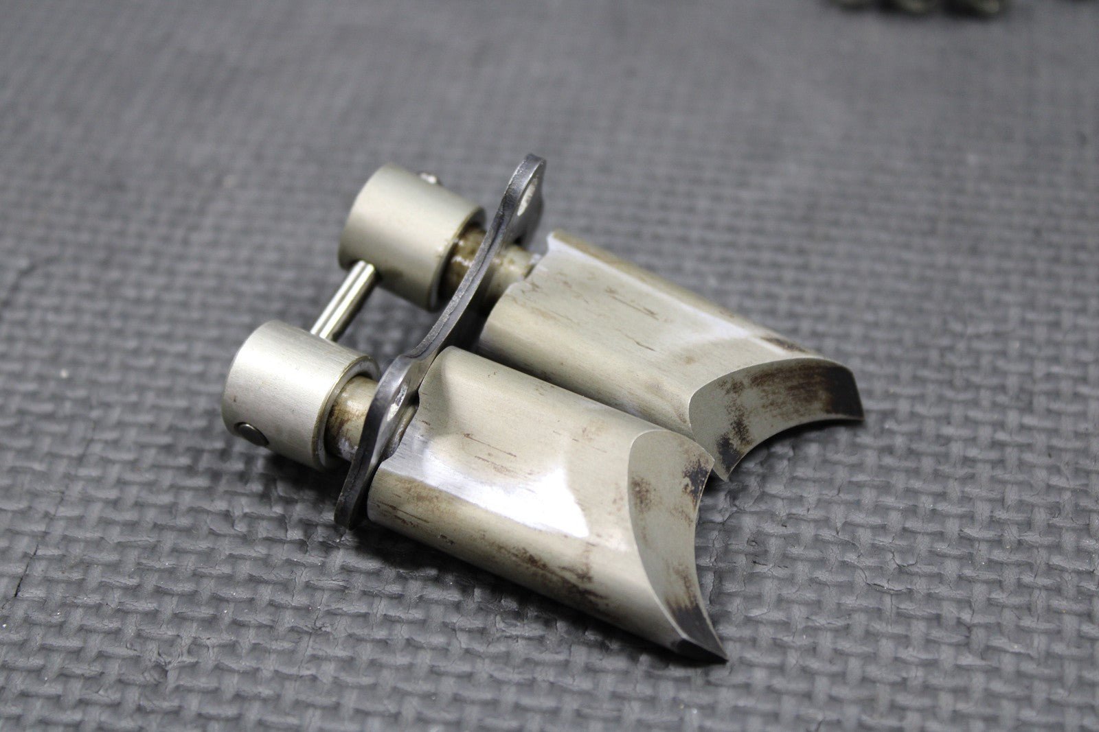 2005 SUZUKI 05 - 23 RM85 OEM EXHAUST POWER VALVE POWERVALVE GOVERNOR 11250 - 03B10 - hggarage
