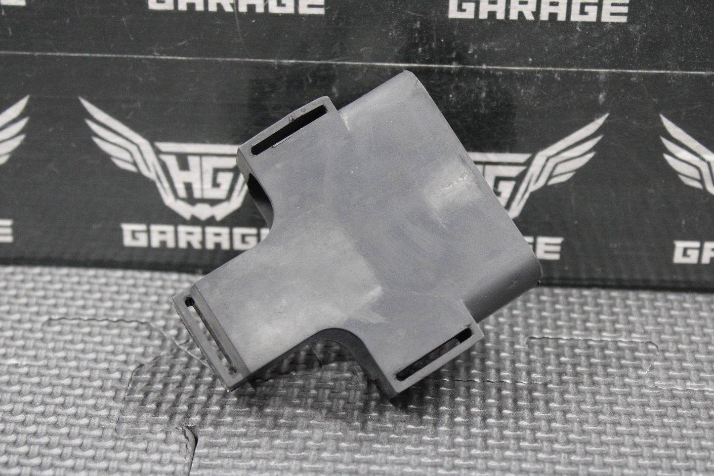 2000 HONDA 00 - 03 CR125R 00 - 01 CR250R OEM CDI RUBBER MOUNTING BOOT 30401 - KZ4 - A90 - hggarage