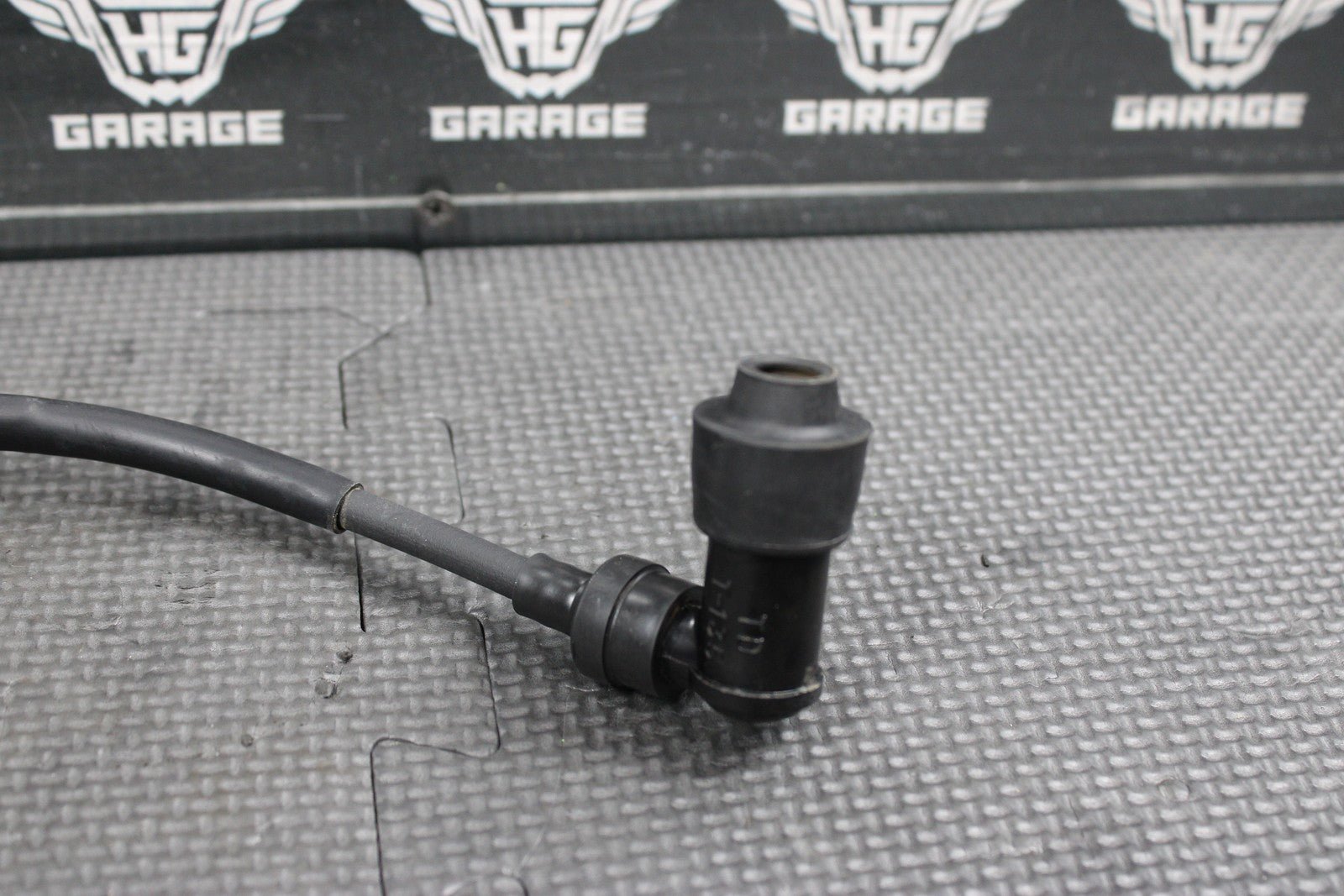 2000 YAMAHA TTR125L OEM IGNITION COIL PLUG BOOT 3KJ - 82310 - 14 - 00 4BP - 82370 - 01 - 00 - hggarage
