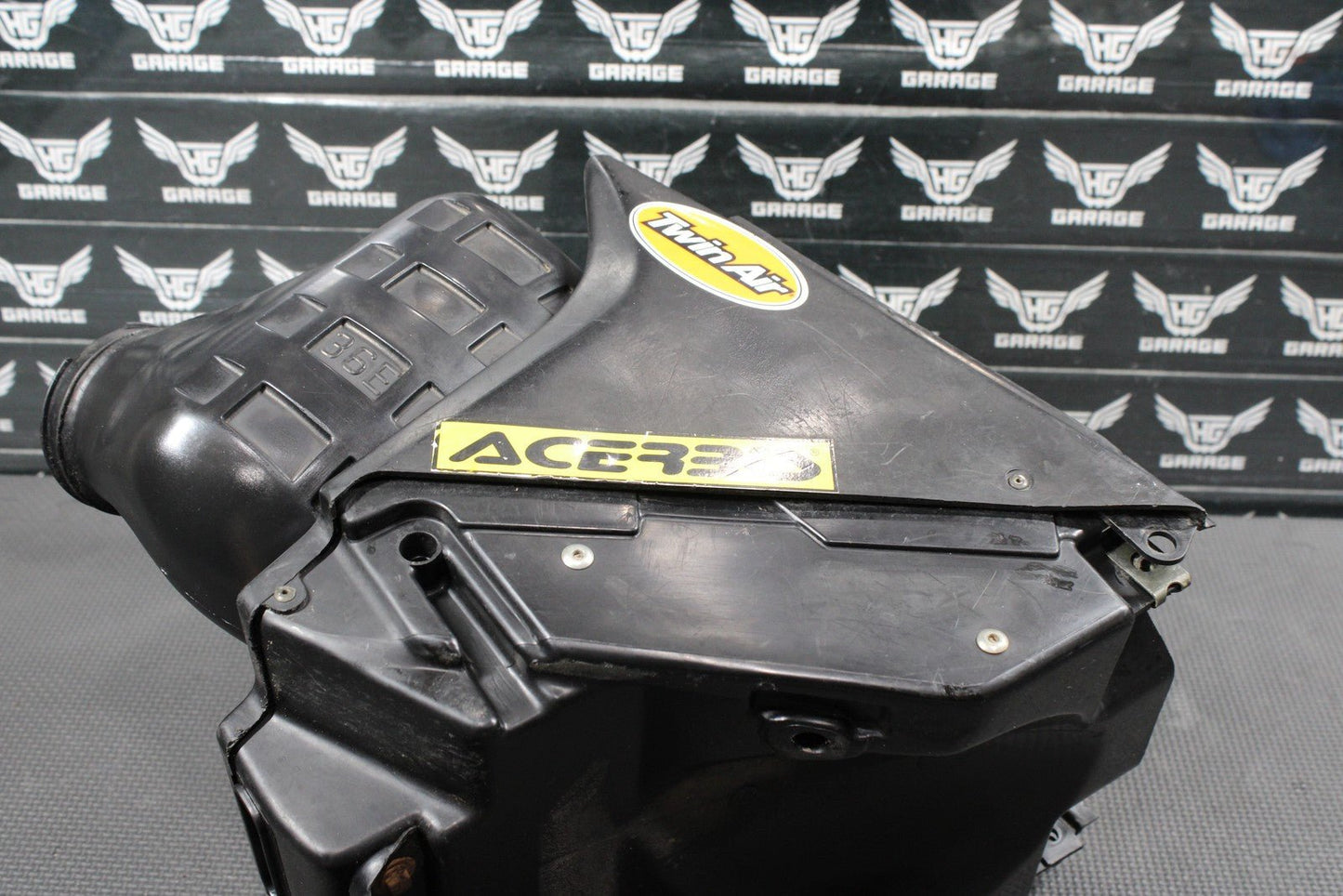 2000 SUZUKI RM125 OEM AIRBOX INTAKE AIR CLEANER CASE BOOT 13700 - 36E20 - hggarage
