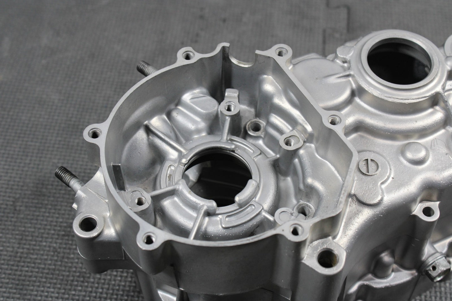 2012 KAWASAKI 08 - 13 KX85 OEM LEFT RIGHT ENGINE MOTOR CRANKCASE CASES BLOCK - hggarage