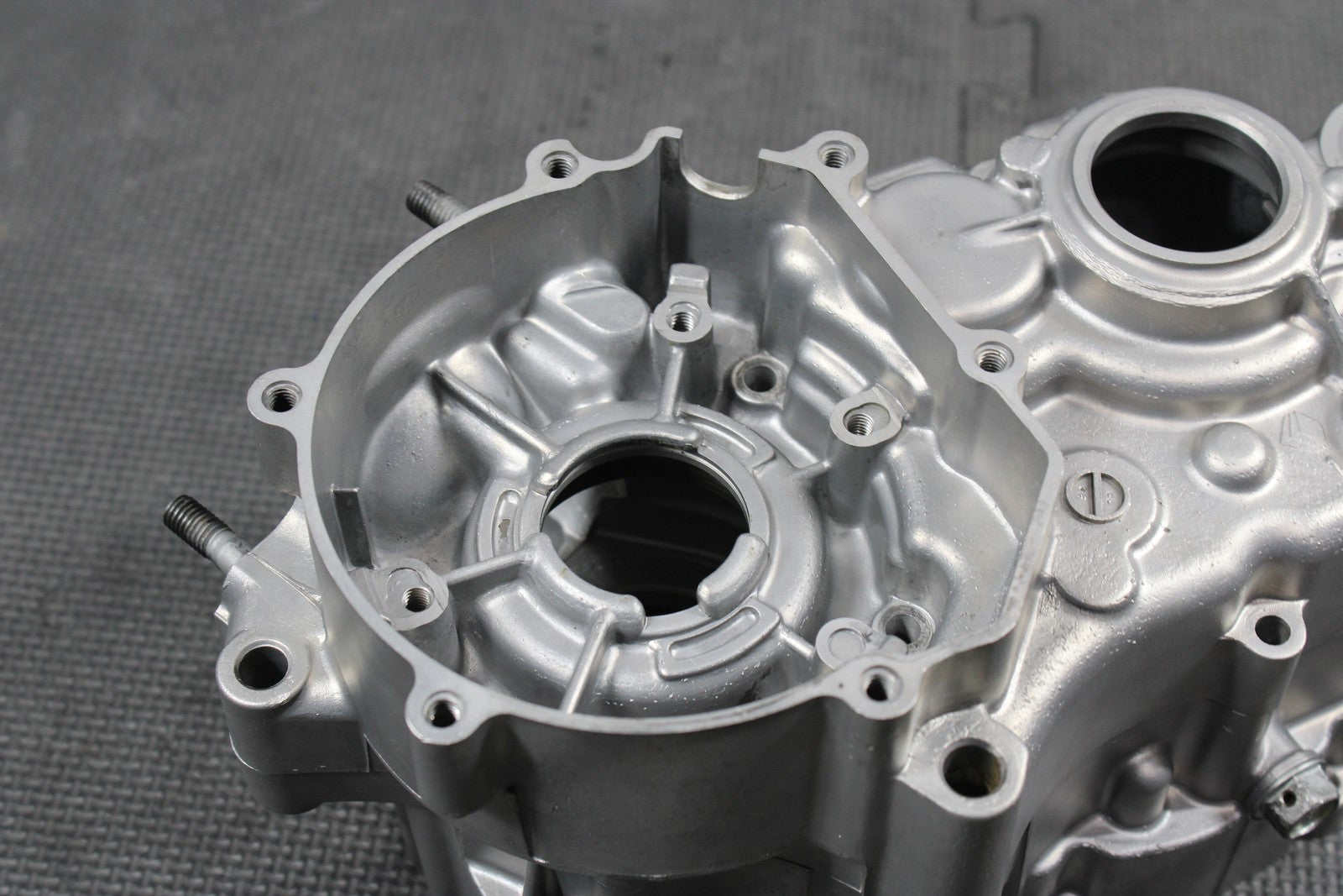 2012 KAWASAKI 08 - 13 KX85 OEM LEFT RIGHT ENGINE MOTOR CRANKCASE CASES BLOCK - hggarage