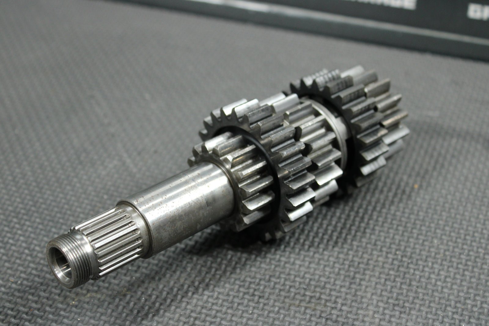 1992 Kawasaki KX250 90 - 93 OEM Engine Transmission Input Shaft Assembly Gears - hggarage