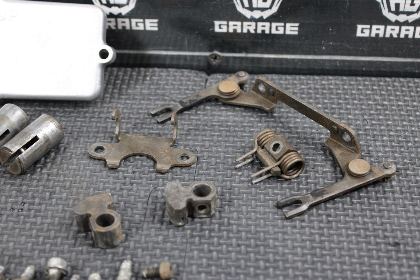 2001 99 - 01 YAMAHA YZ250 OEM ENGINE POWER VALVE EXHAUST VALVE GOVERNER COMPLETE - hggarage