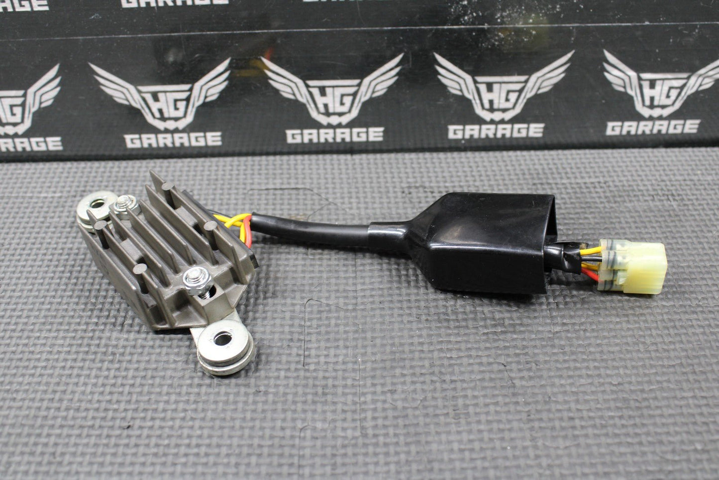 KAWASAKI 13 - 16 KX250F 13 - 15 KX450F OEM RECTIFIER VOLTAGE REGULATOR 21066 - 0742 - hggarage